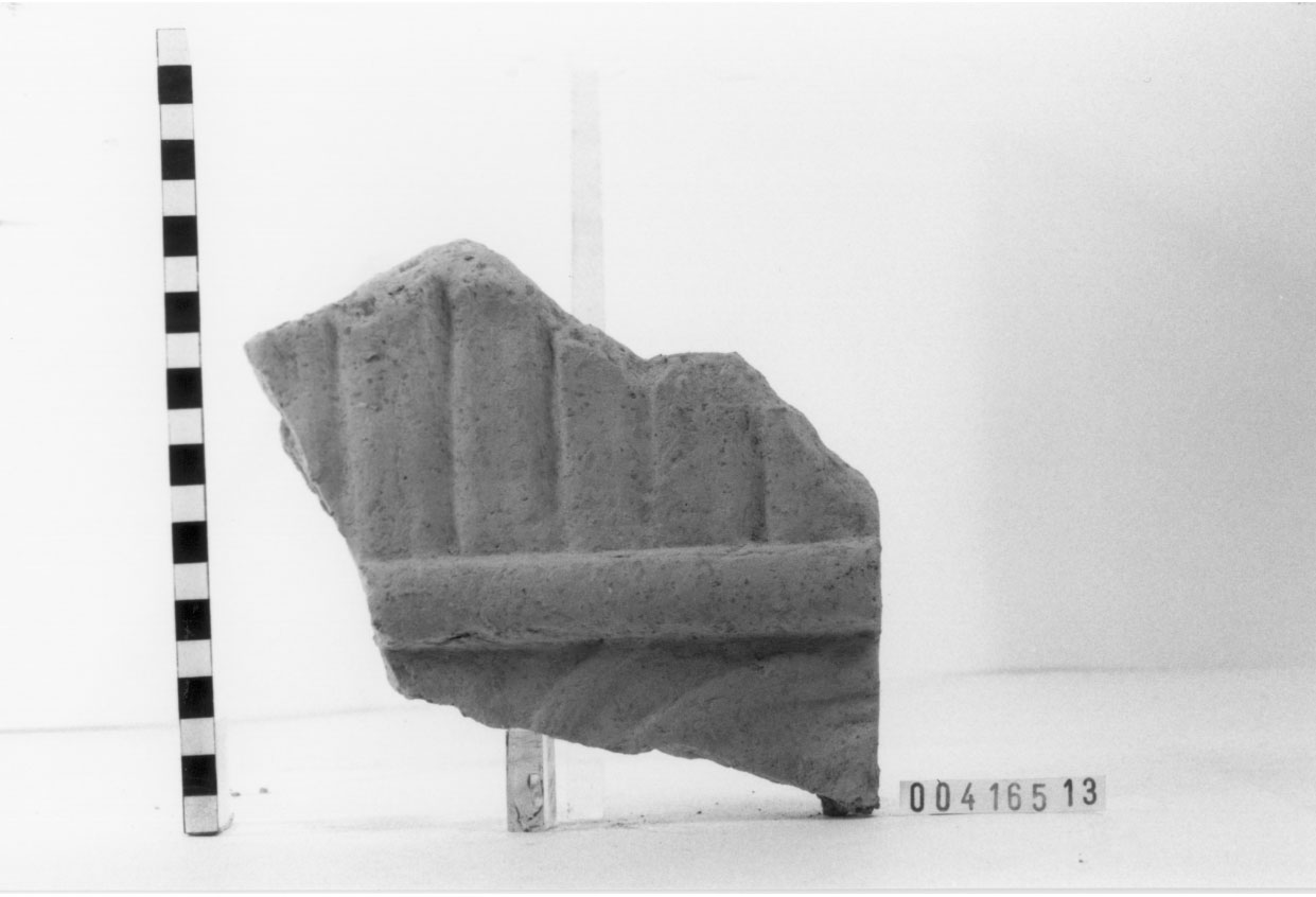 Cornice/ frammento (II a.C, I a.C)