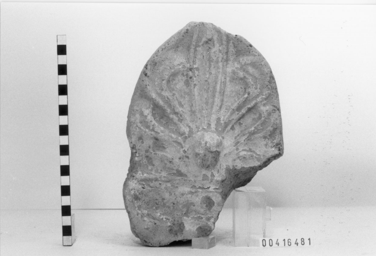 Figura femminile (Antefissa/ frammento) (Prima met I d.C)