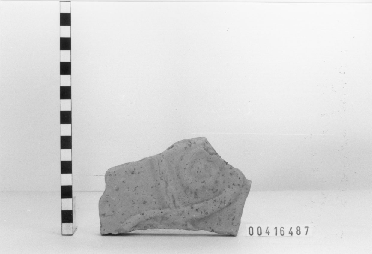 Lastra di rivestimento/ frammento (II a.C, I a.C)