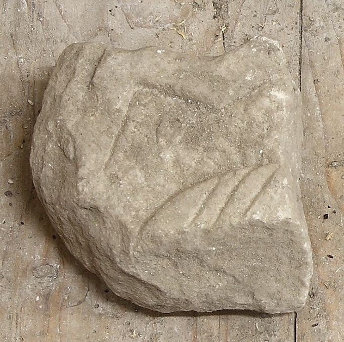 decorazione plastico-architettonica, frammento - ambito mediterraneo (secc. XI-XIII d.C)