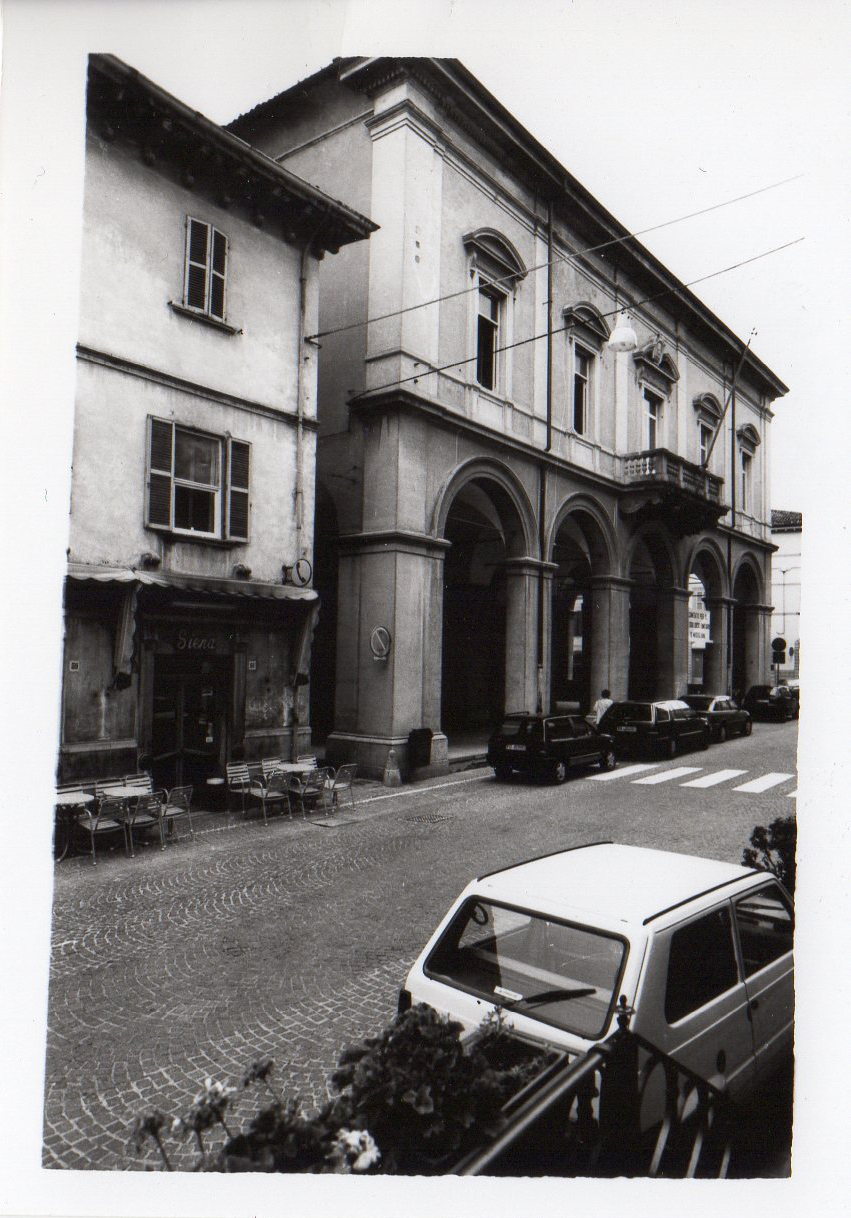 Palazzo comunale e logge (palazzo, pubblico) - Modigliana (FC) 