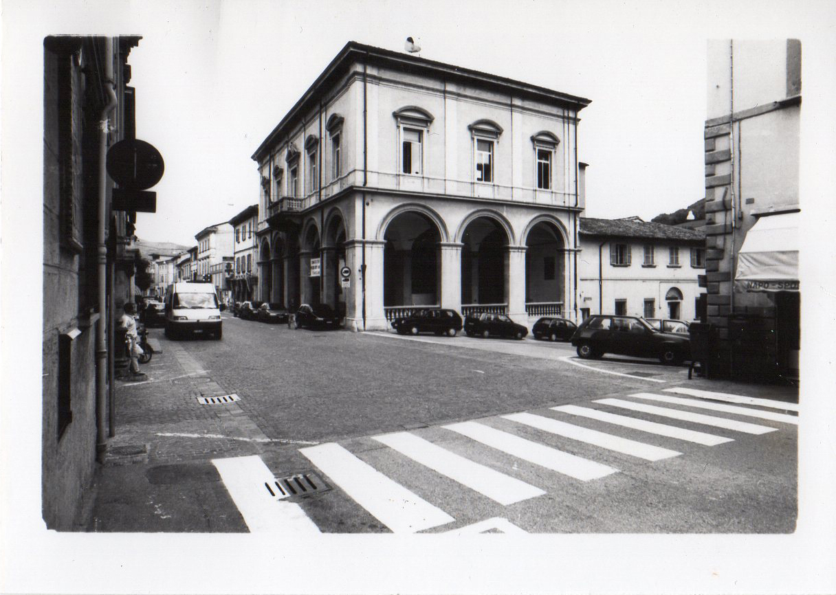 Palazzo del Comune (palazzo, pubblico) - Modigliana (FC)  <br>Condizioni d'uso: <a class='link-esterno' href='https://docs.italia.it/italia/icdp/icdp-pnd-circolazione-riuso-docs/it/v1.0-giugno-2022/testo-etichetta-BCS.html' target='_bcs'>Beni Culturali Standard (BCS)</a>