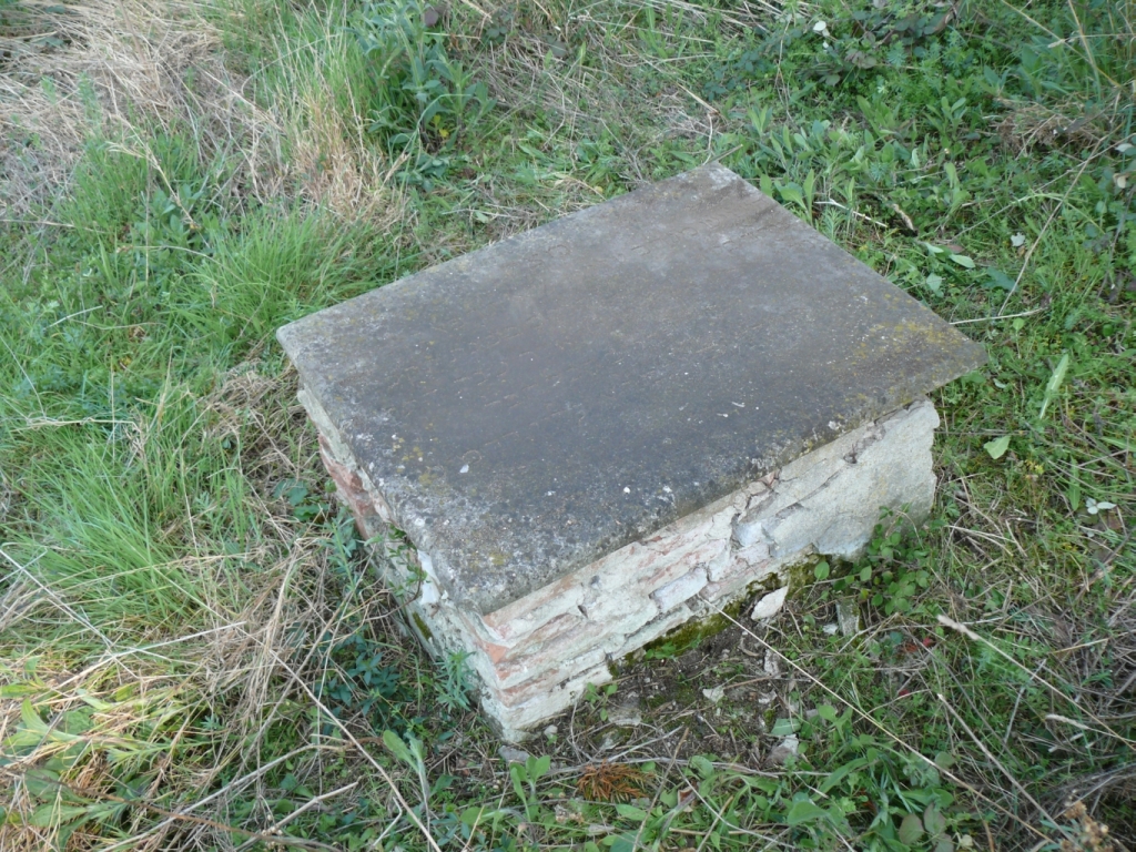 lastra tombale - ambito livornese (sec. XIX)