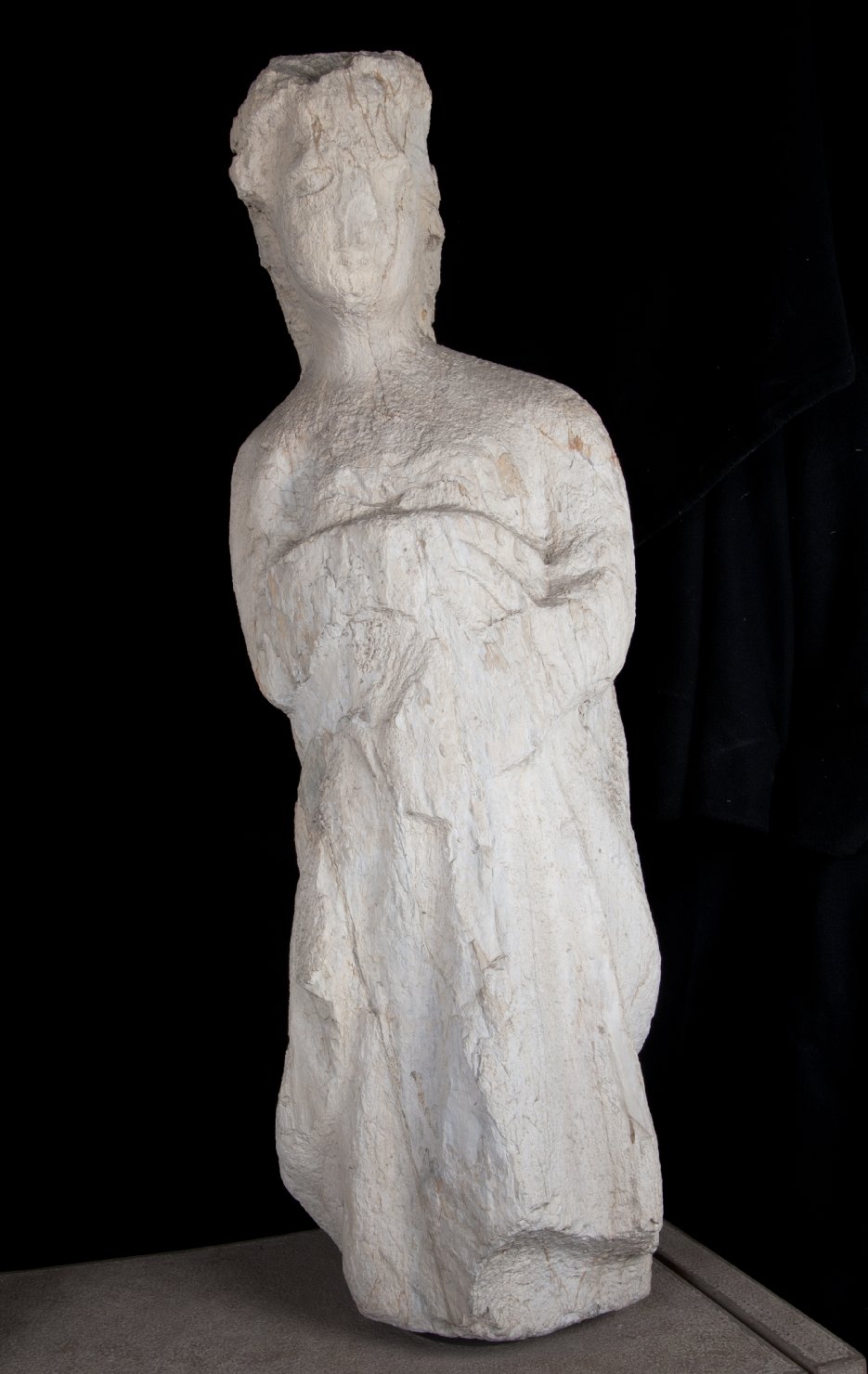 figura femminile con copricapo (scultura) di Giovanni Pisano (bottega) (seconda metà sec. XIII)