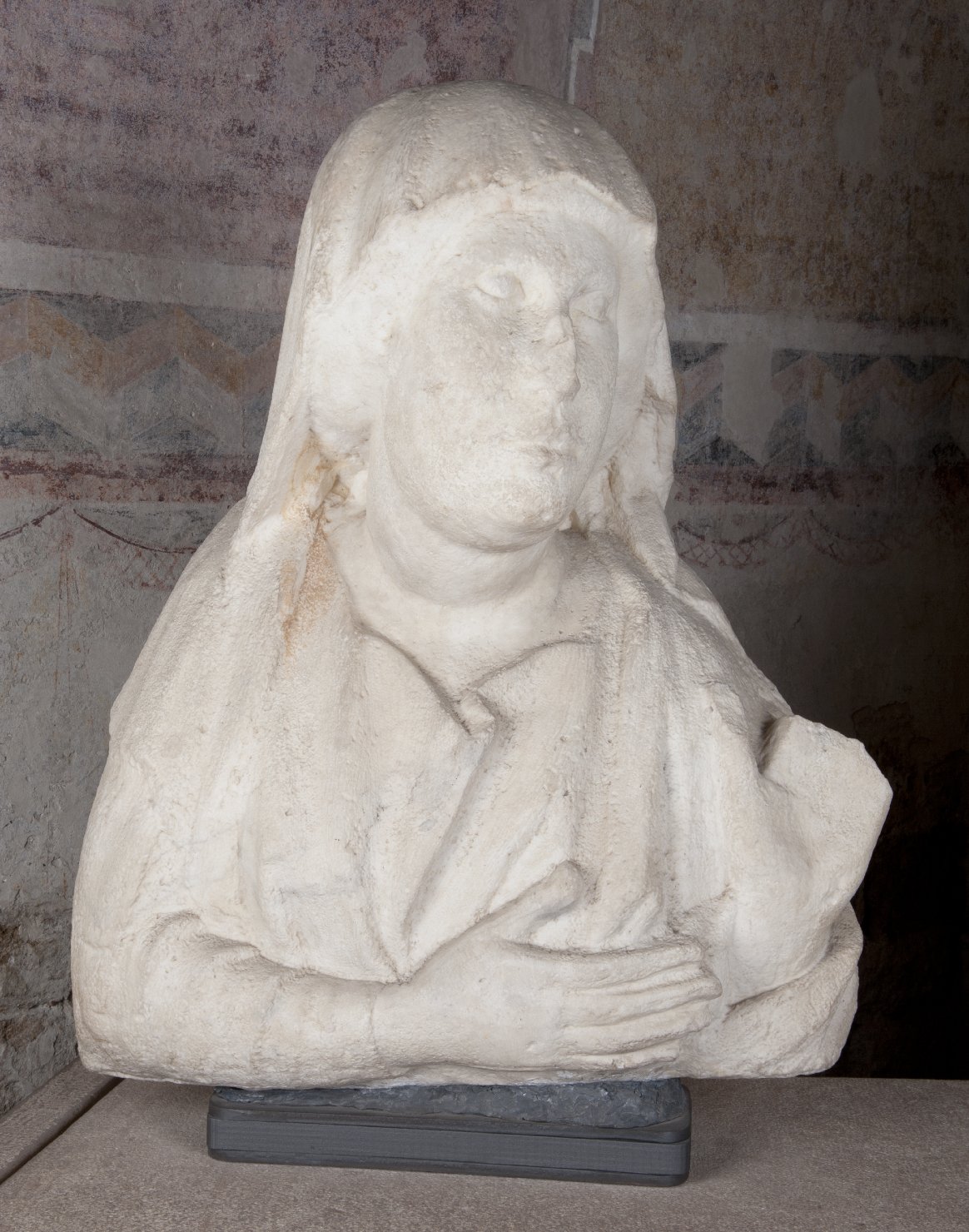 Madonna (busto) di Nicola Pisano (sec. XIII)