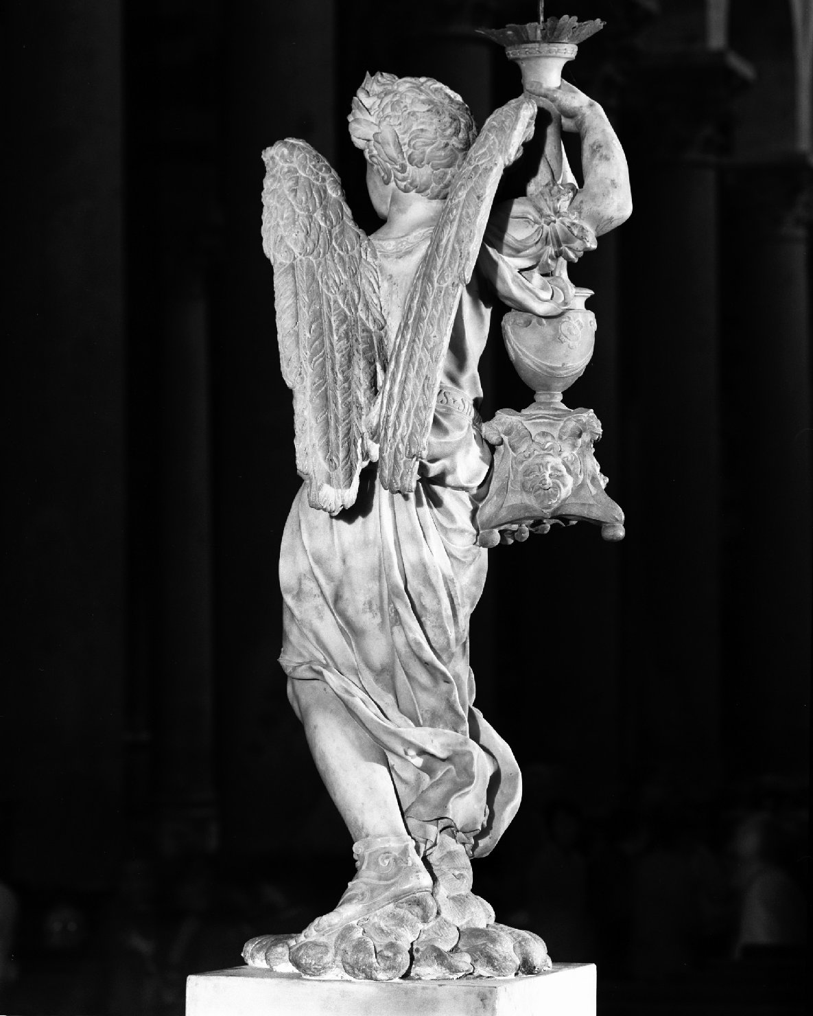 angelo reggicandelabro (candelabro - a statua) di Pericoli Niccolò detto Tribolo, Cosini Silvio (sec. XVI)