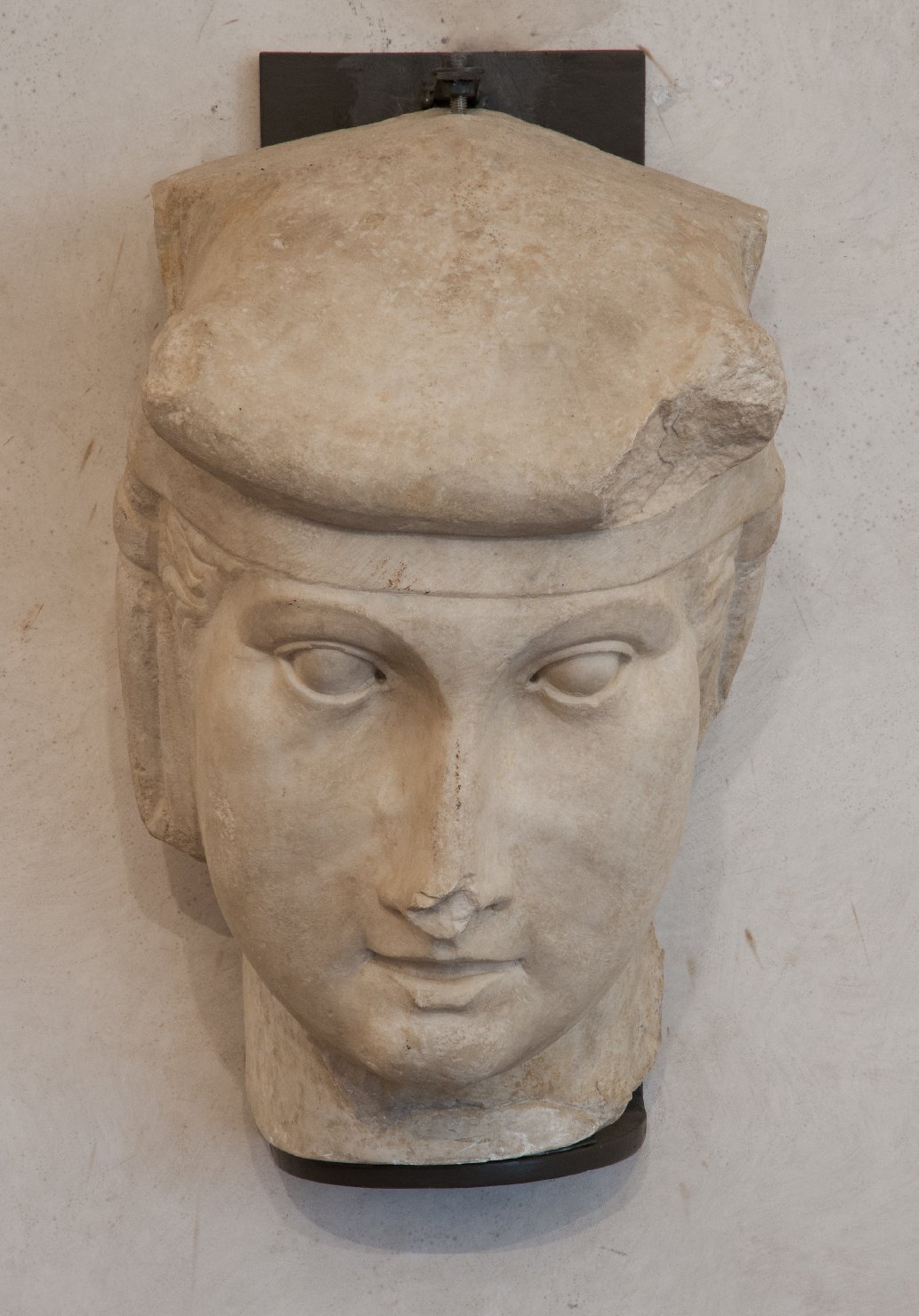 testa di donna (protome) di Nicola Pisano (bottega) (sec. XIII)