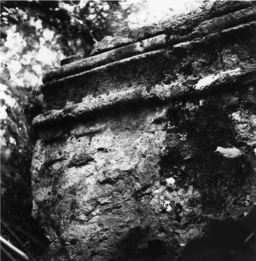 Folonia t.5 (tomba a 'semidado') - Sorano (GR)  (seconda metà III sec. a.C)