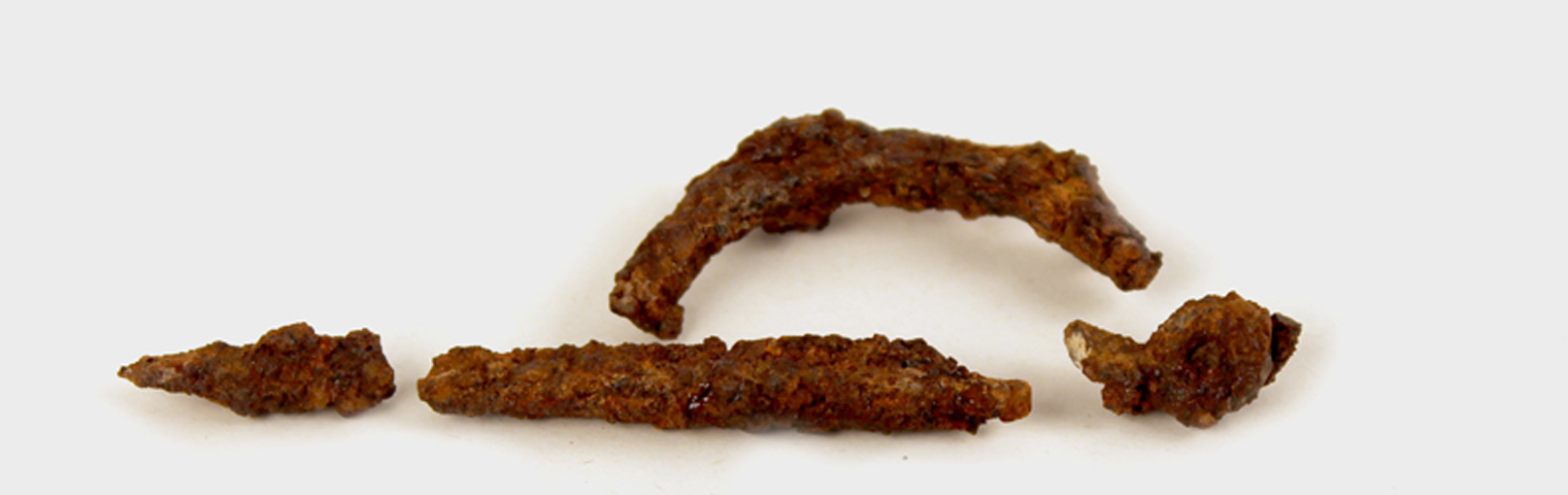 fibula (prima metà sec. VI a.C)