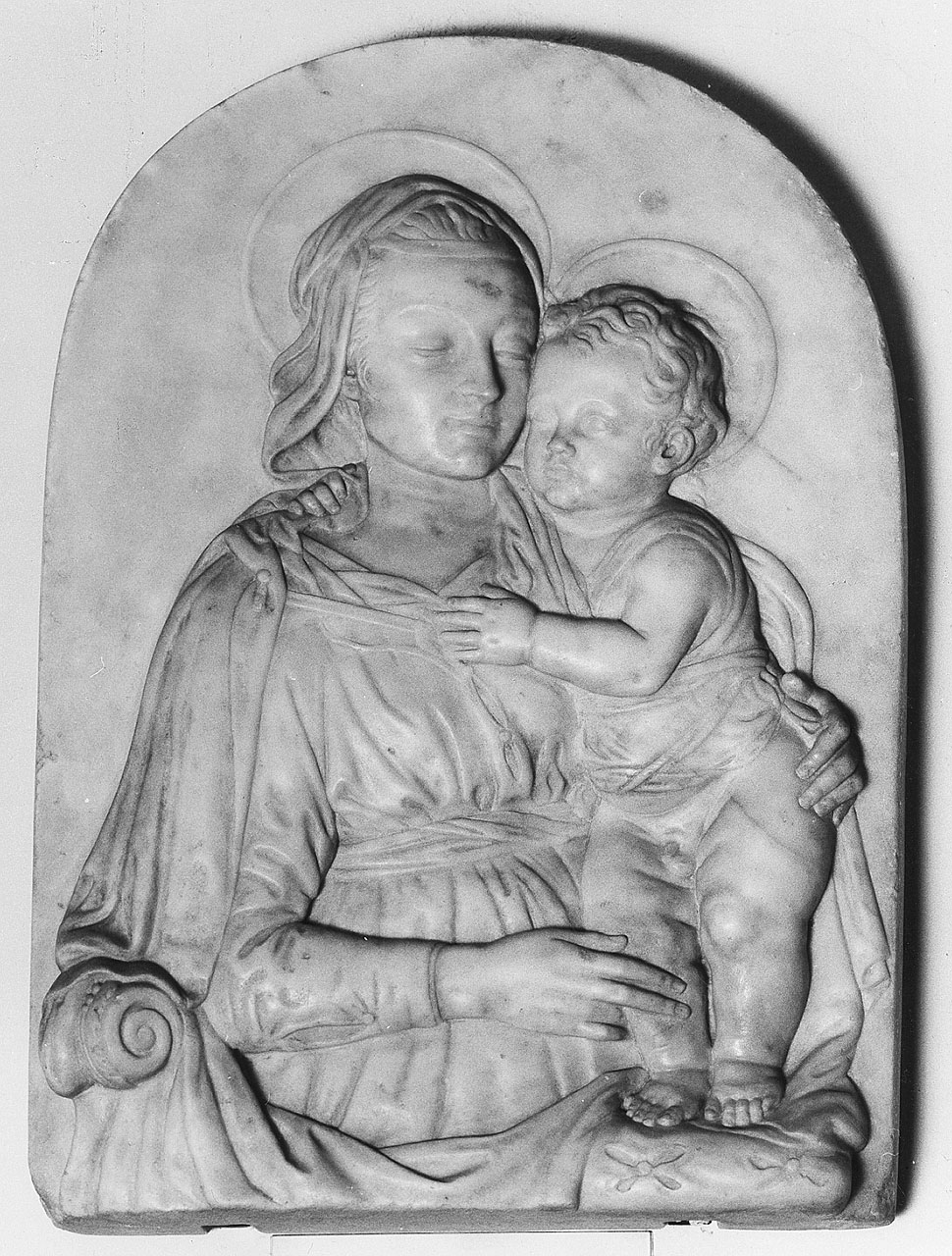 Madonna con Bambino (rilievo) di Ferrucci Francesco di Simone (bottega) (sec. XV)