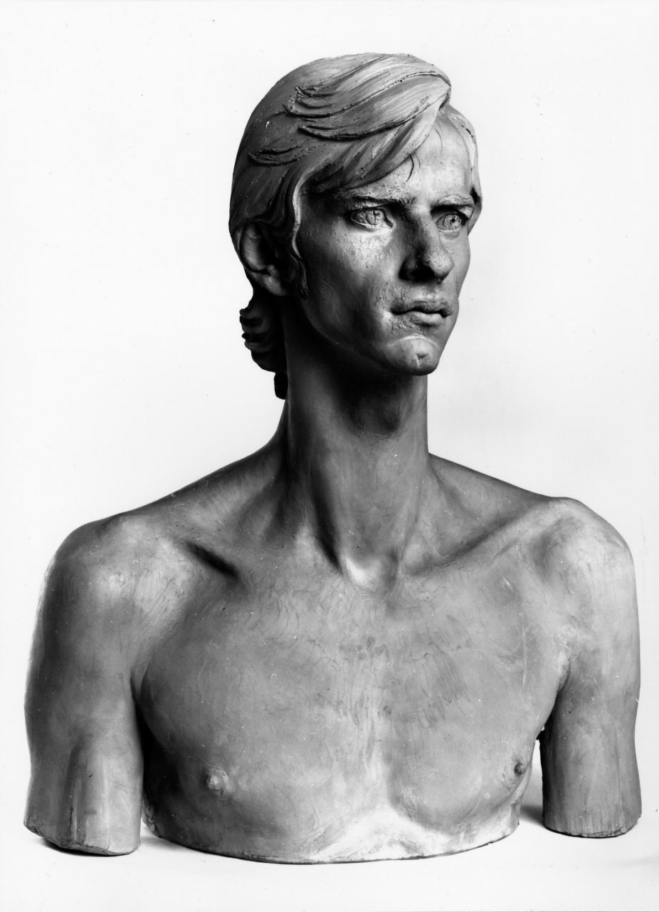 ritratto di Henno Ermert (scultura - busto) di Messina Francesco (sec. XX)