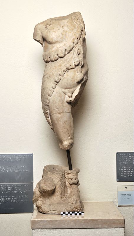 statua (metà sec. II d.C)