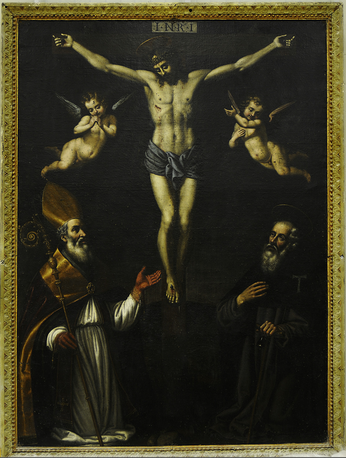 Cristo crocifisso tra San Martino e Sant'Antonio abate (dipinto, opera isolata) - ambito Italia centrale (primo quarto sec. XVII)