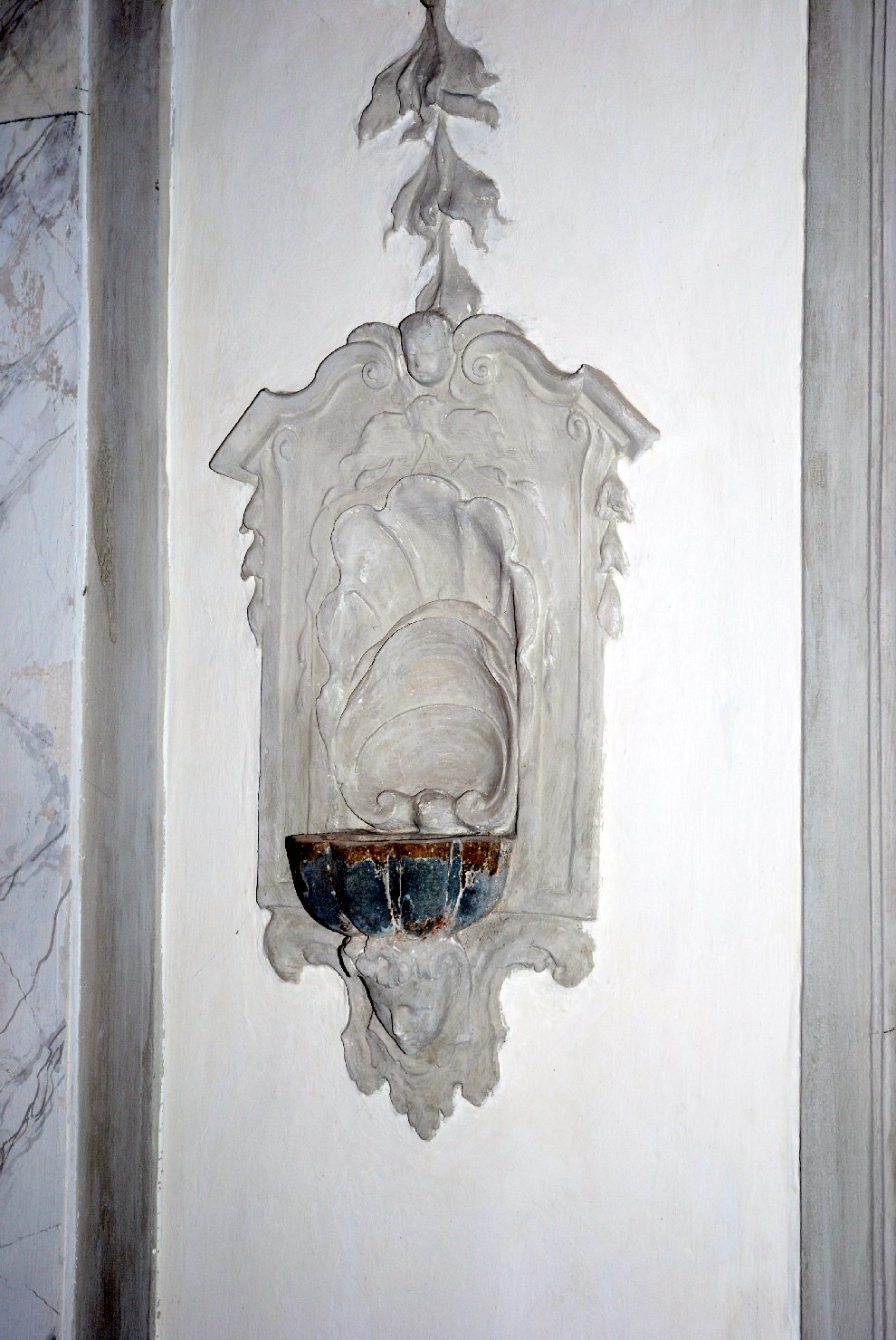 acquasantiera - da parete, coppia - bottega toscana (terzo quarto sec. XVIII)