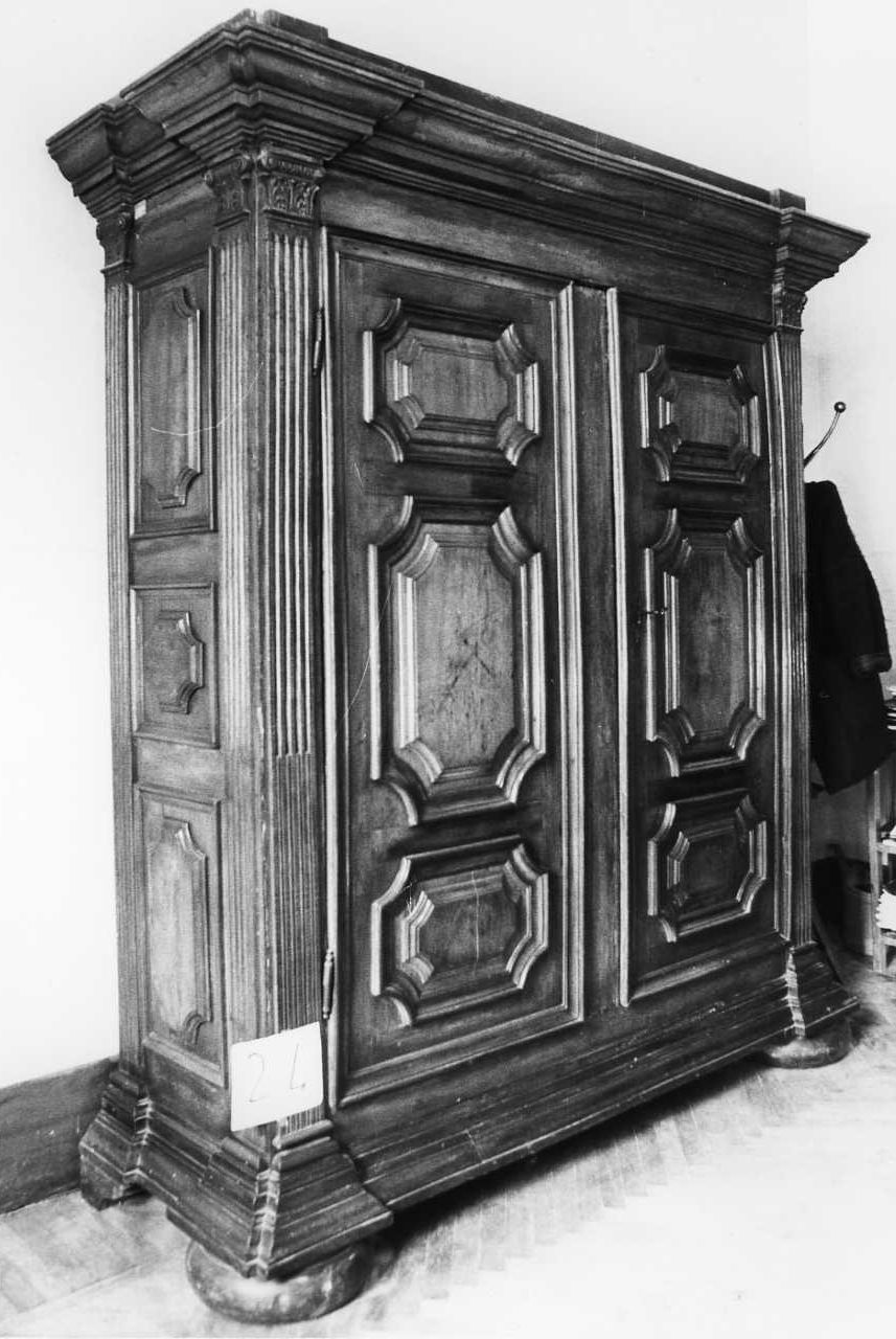 armadio - ambito piemontese (seconda metà sec. XIX)
