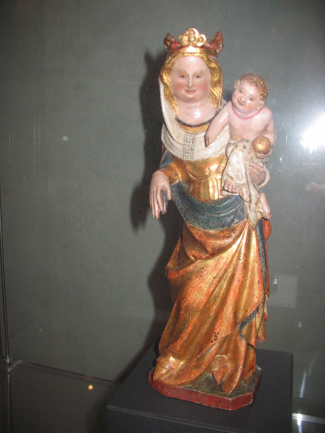 Madonna con Bambino (scultura, opera isolata) - ambito del Medio Reno (sec. XIV)