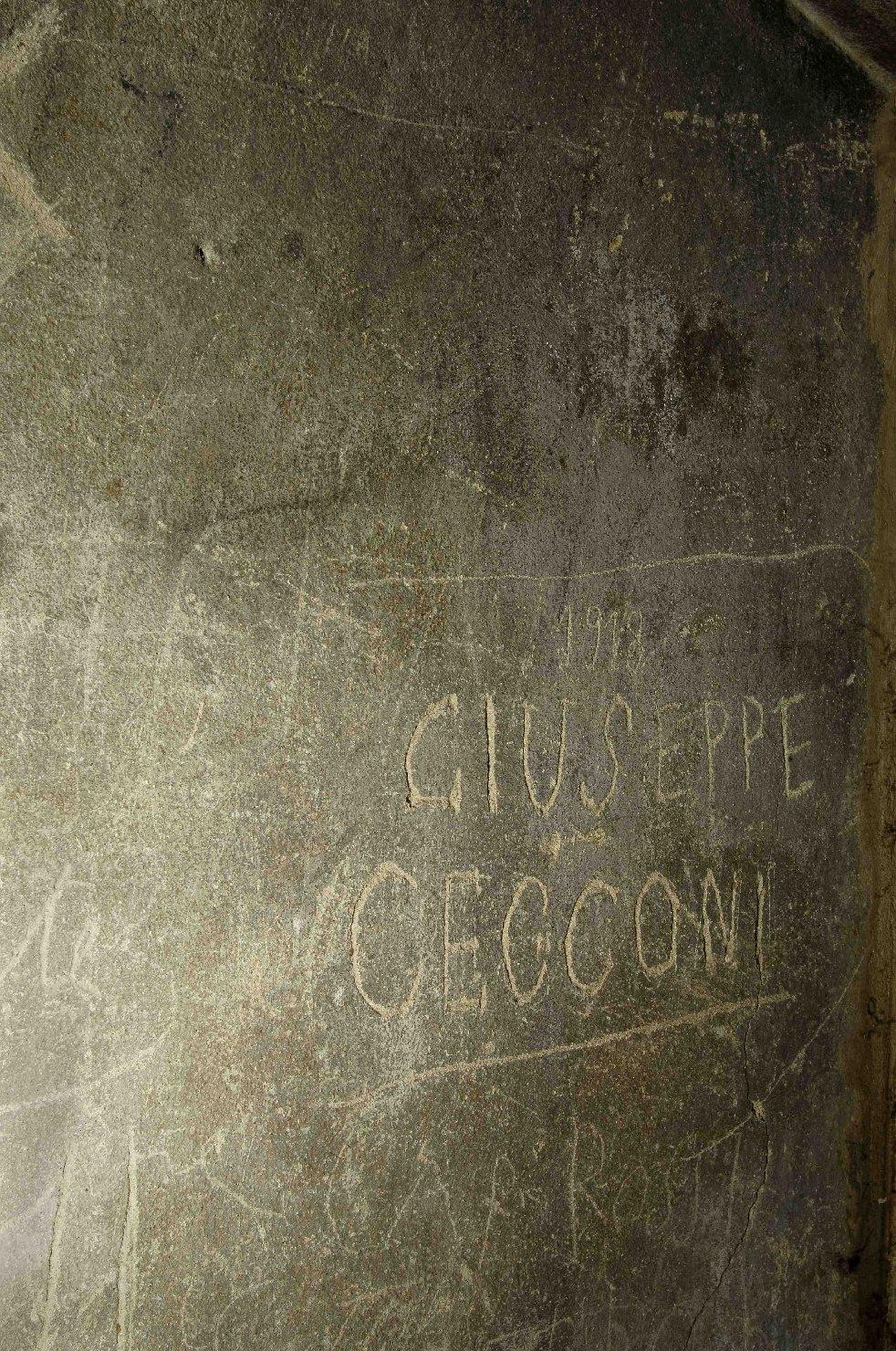 decorazione a graffito - ambito toscano (sec. XX)