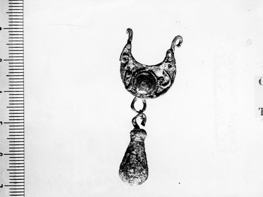 orecchino - deposizione longobarda (fine/ fine secc. VI d.C. - VII d.C)