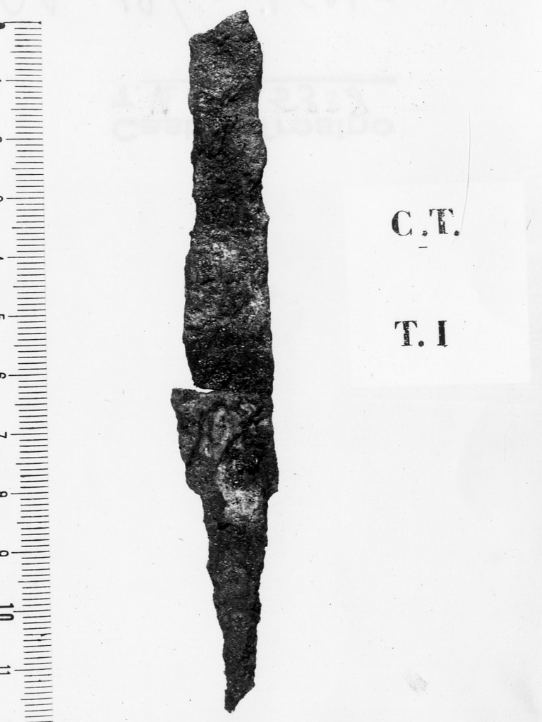 coltellino/ lama - deposizione longobarda (prima metà sec. VII d.C)