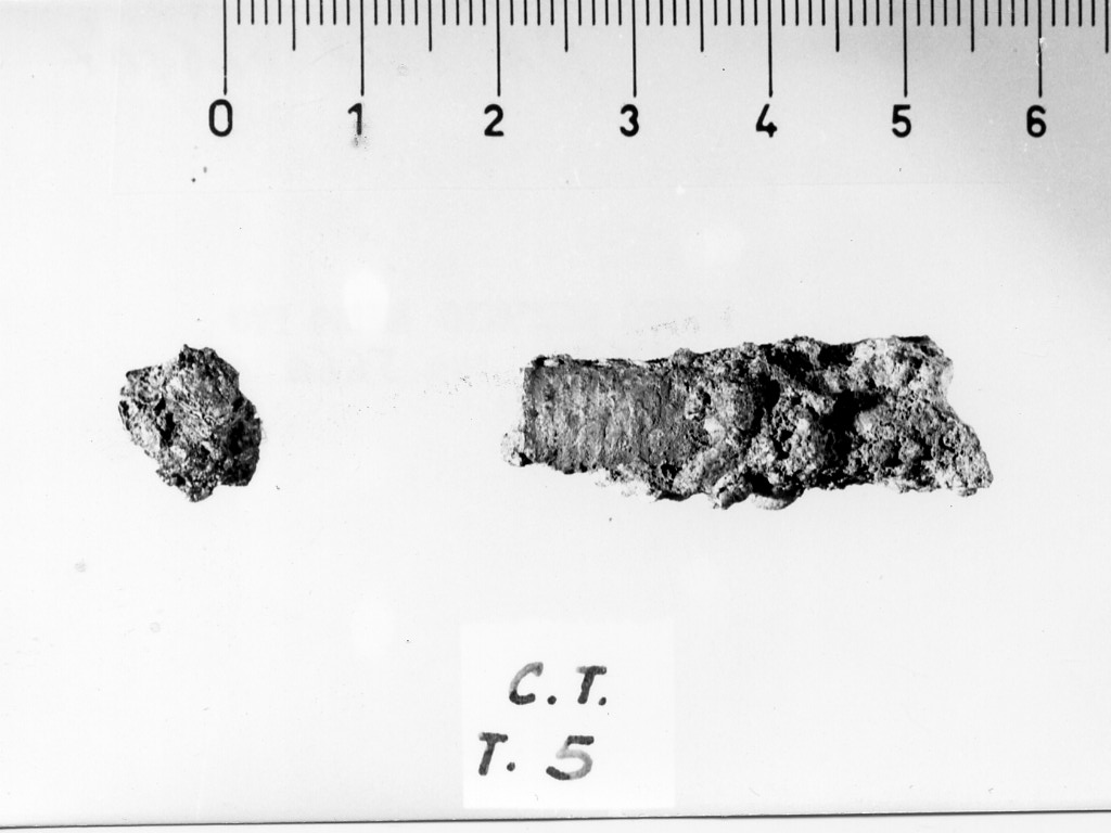 sperone/ frammento - deposizione longobarda (seconda metà sec. VII d.C)