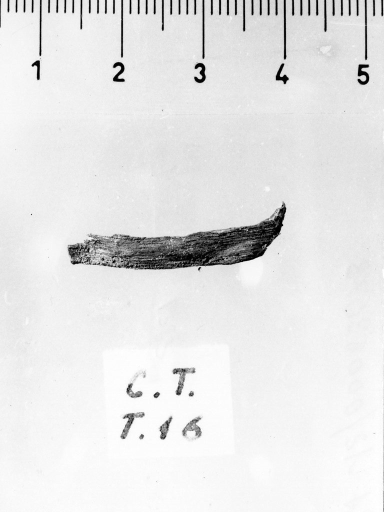 lamina/ frammento - deposizione longobarda (prima metà sec. VII d.C)