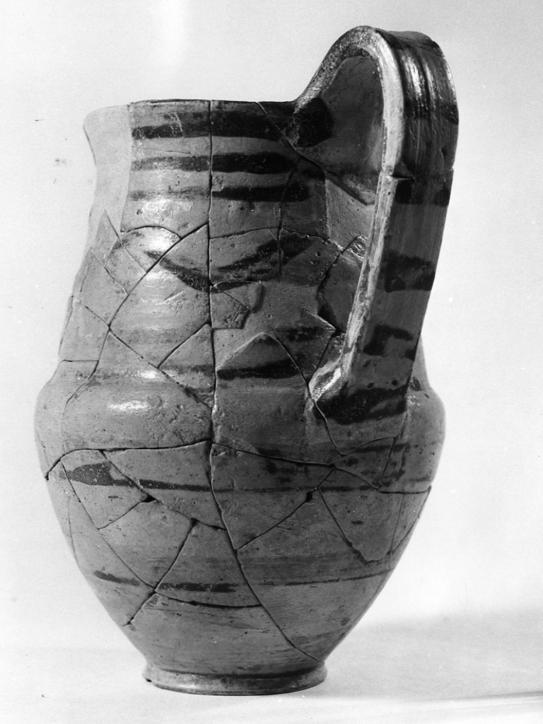 olpe - periodo romano-laziale IV B (ultimo quarto non determinabile sec. VII a.C)