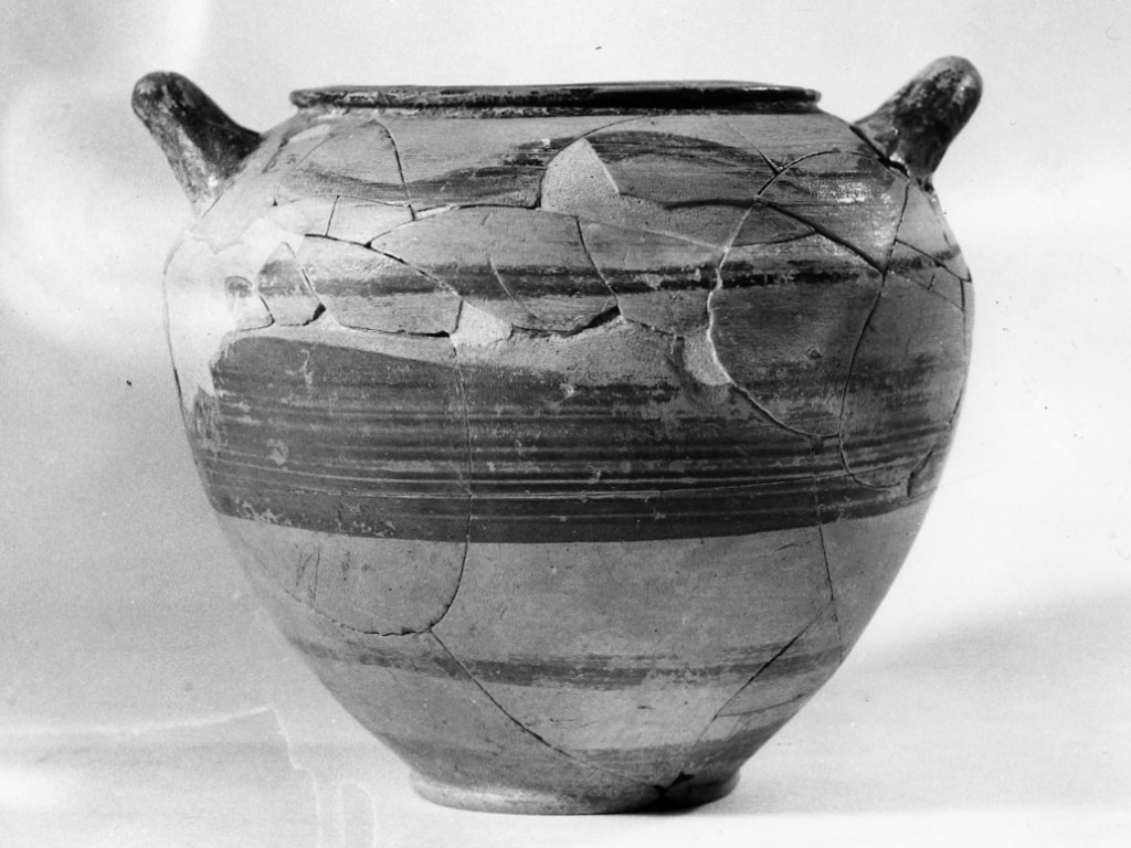 olletta stamnoide - periodo romano-laziale IV B (ultimo quarto non determinabile sec. VII a.C)