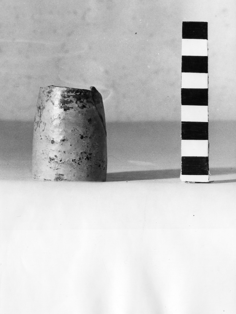 alabastron - periodo romano-laziale IV B (ultimo quarto non determinabile sec. VII a.C)