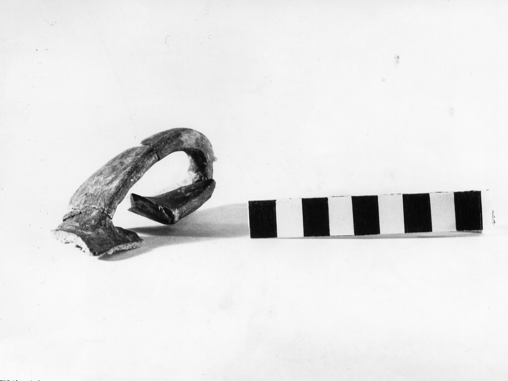 vaso - periodo romano-laziale IV B (ultimo quarto non determinabile sec. VII a.C)