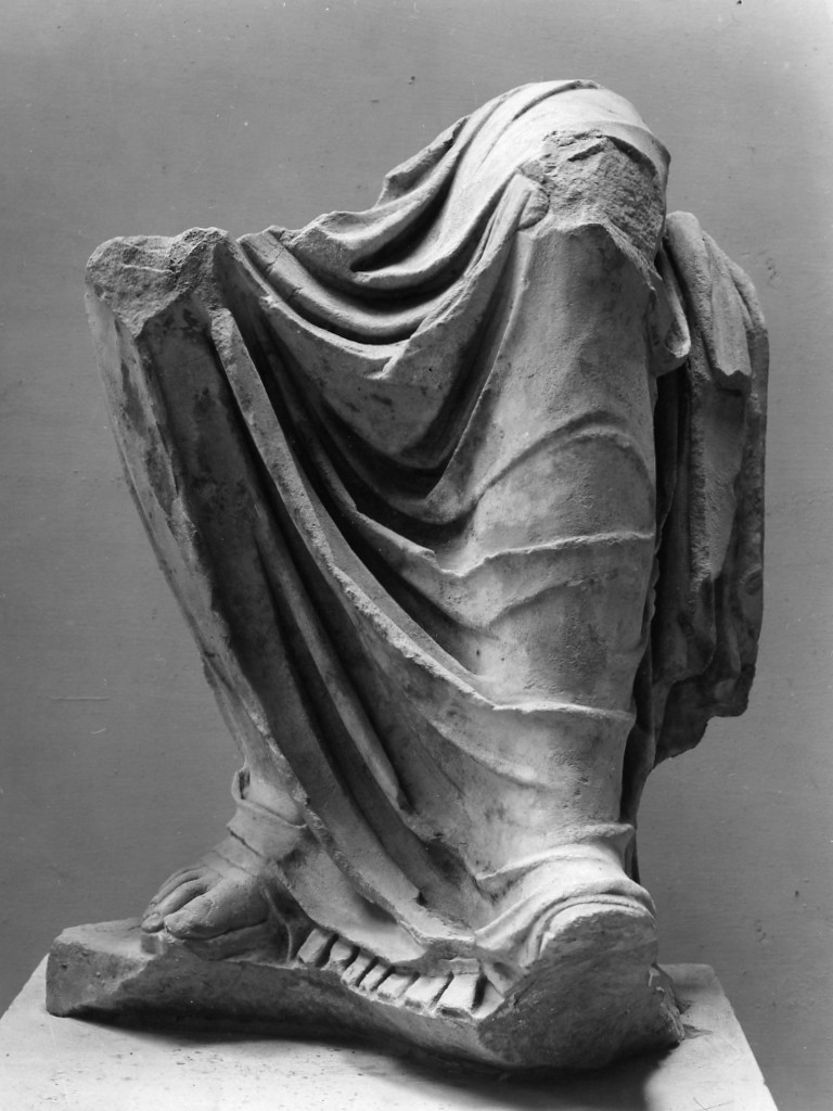 statua femminile (età romana imperiale)