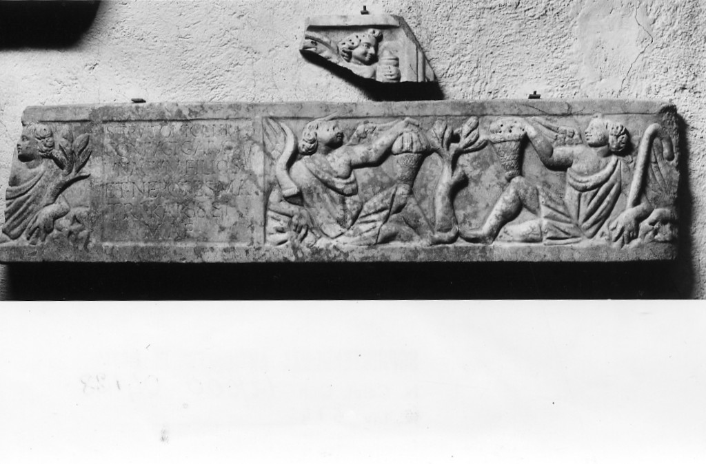 coperchio di sarcofago (inizio sec. IV d.C)