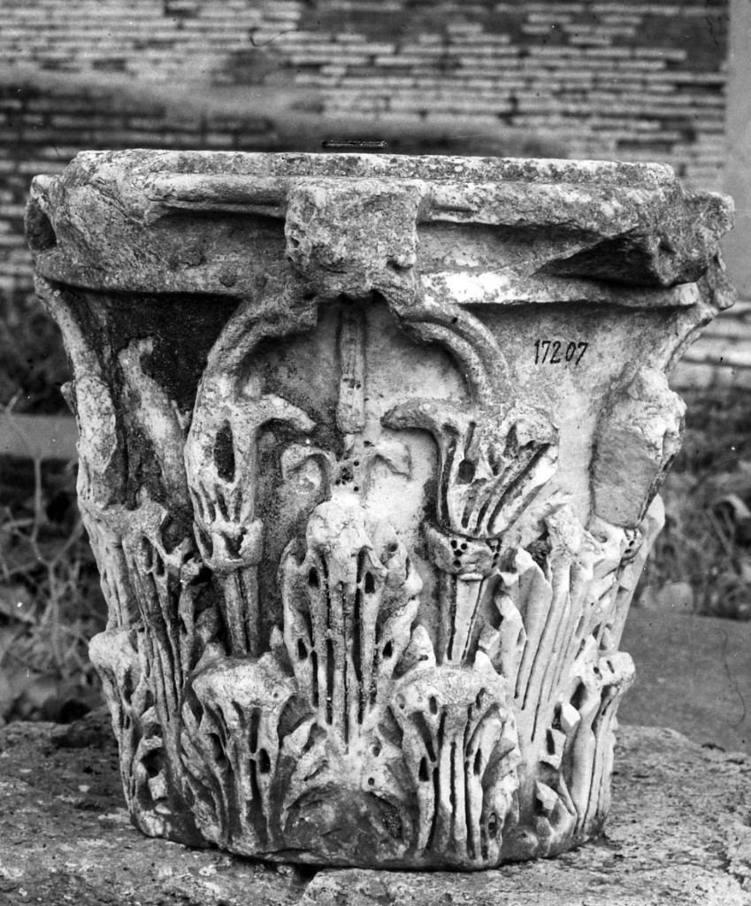 capitello corinzio (seconda metà sec. II d.C)