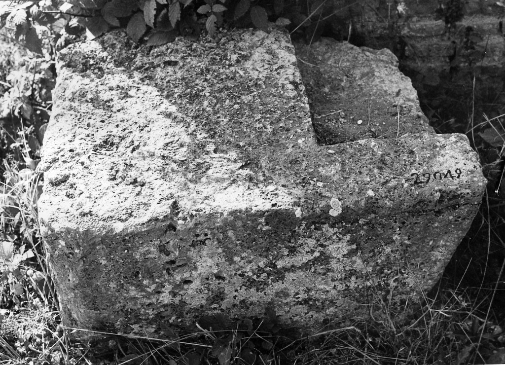 cornice angolare (non determinabile)