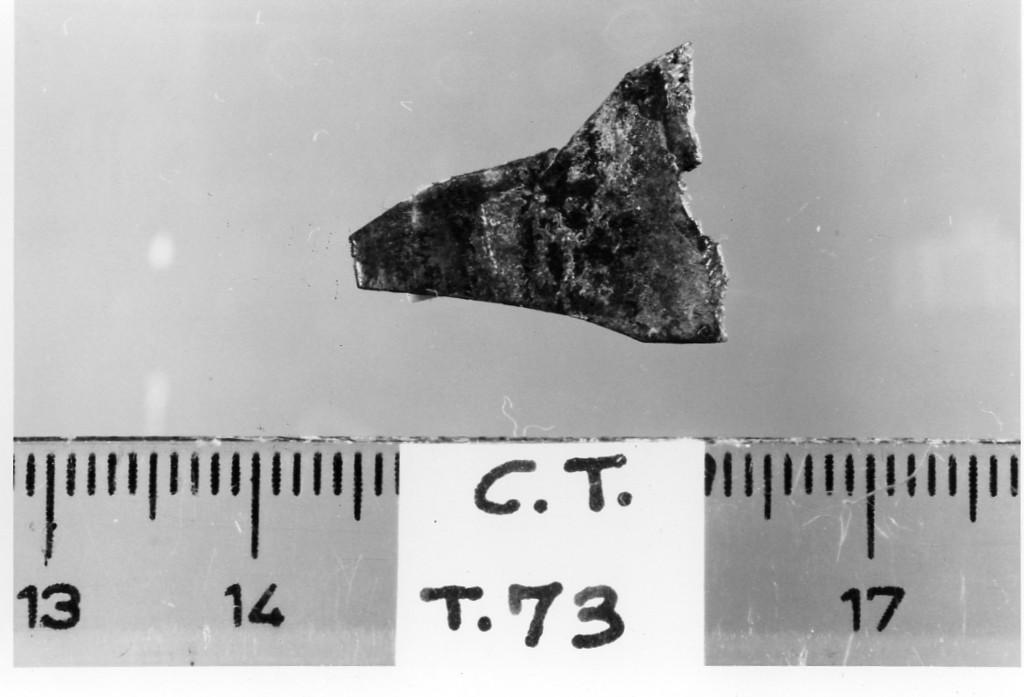 lamina/ frammento - deposizione longobarda (secc. VI d.C.-VII d.C)