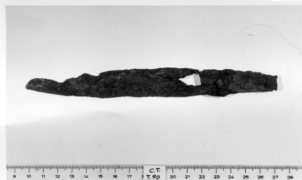 coltello - deposizione longobarda (primo quarto sec. VII d.C)