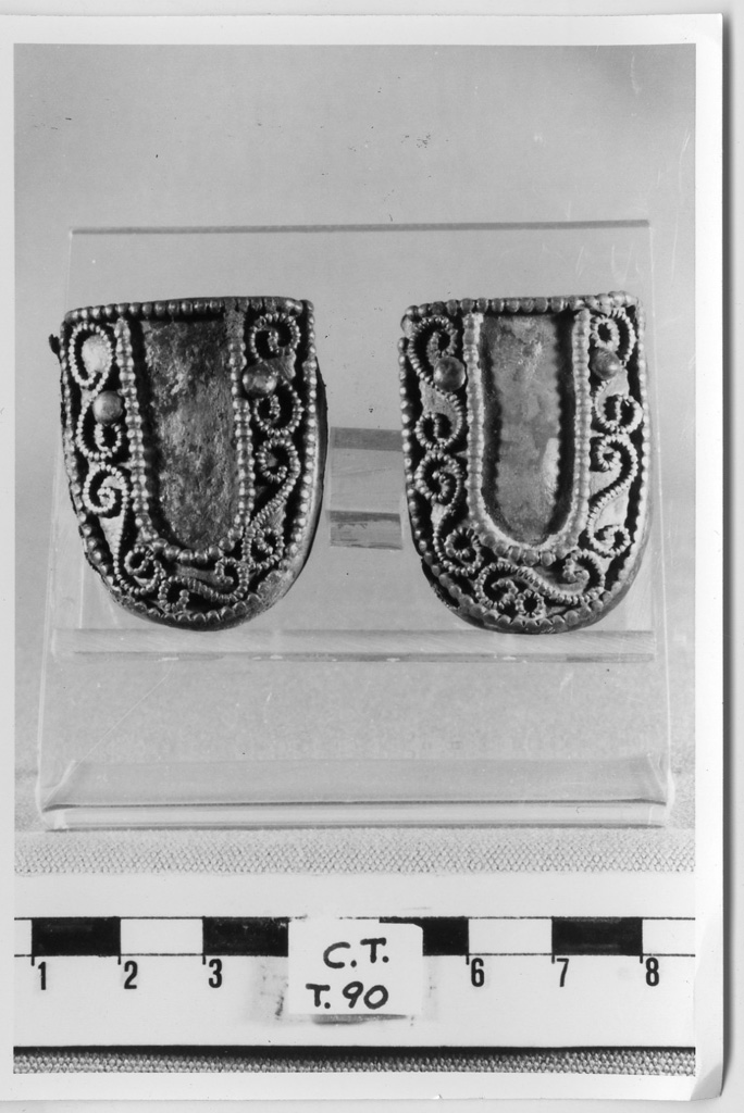 finimento equino/ elemento decorativo - deposizione longobarda (primo quarto sec. VII d.C)