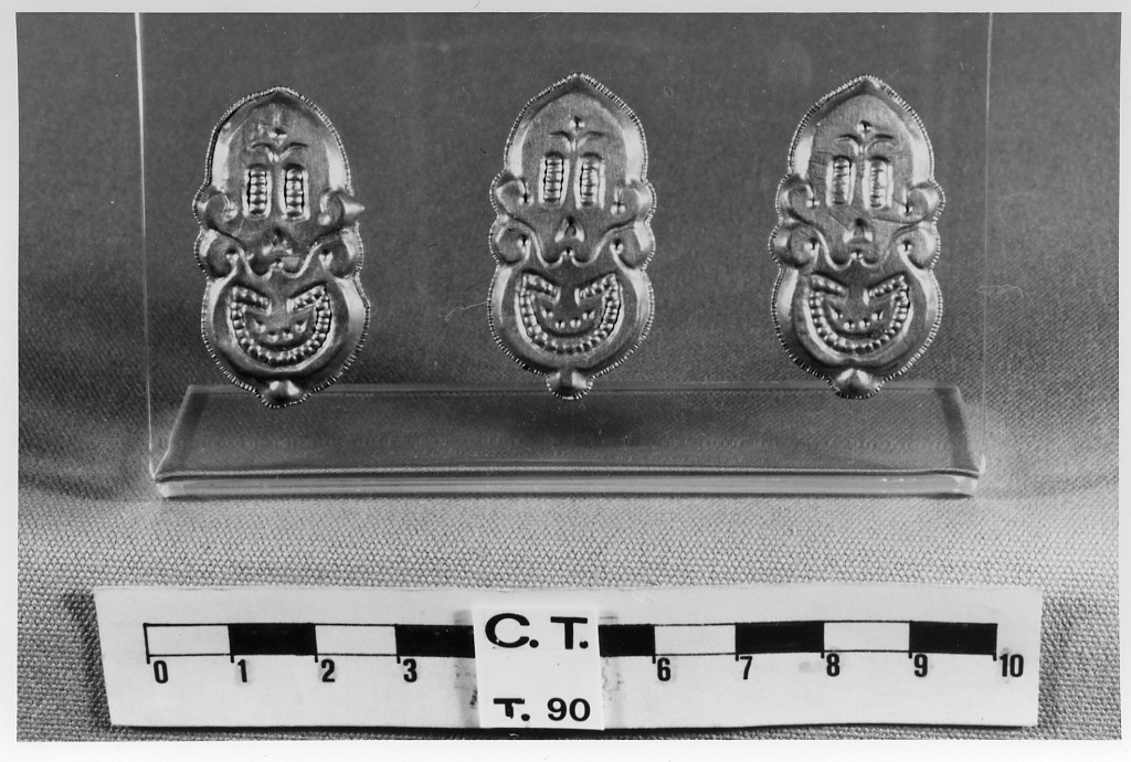 cintura/ placchetta - deposizione longobarda (primo quarto sec. VII d.C)