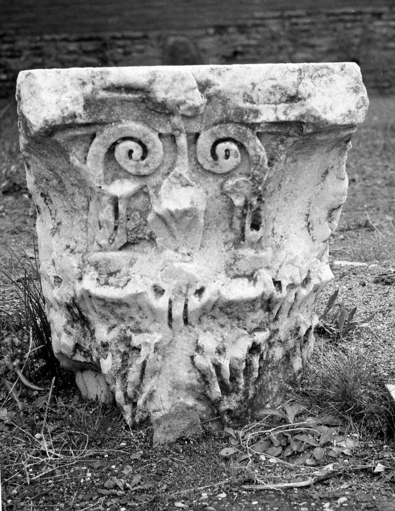 capitello corinzio (secc. III d.C.-IV d.C)