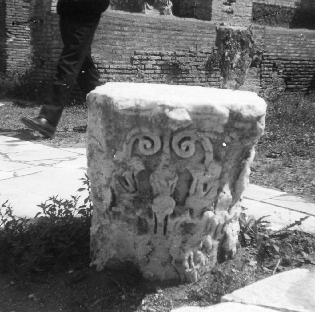 capitello corinzio (non determinabile)