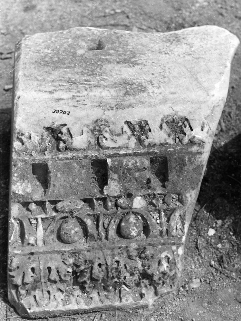 cornice (sec. II d.C)