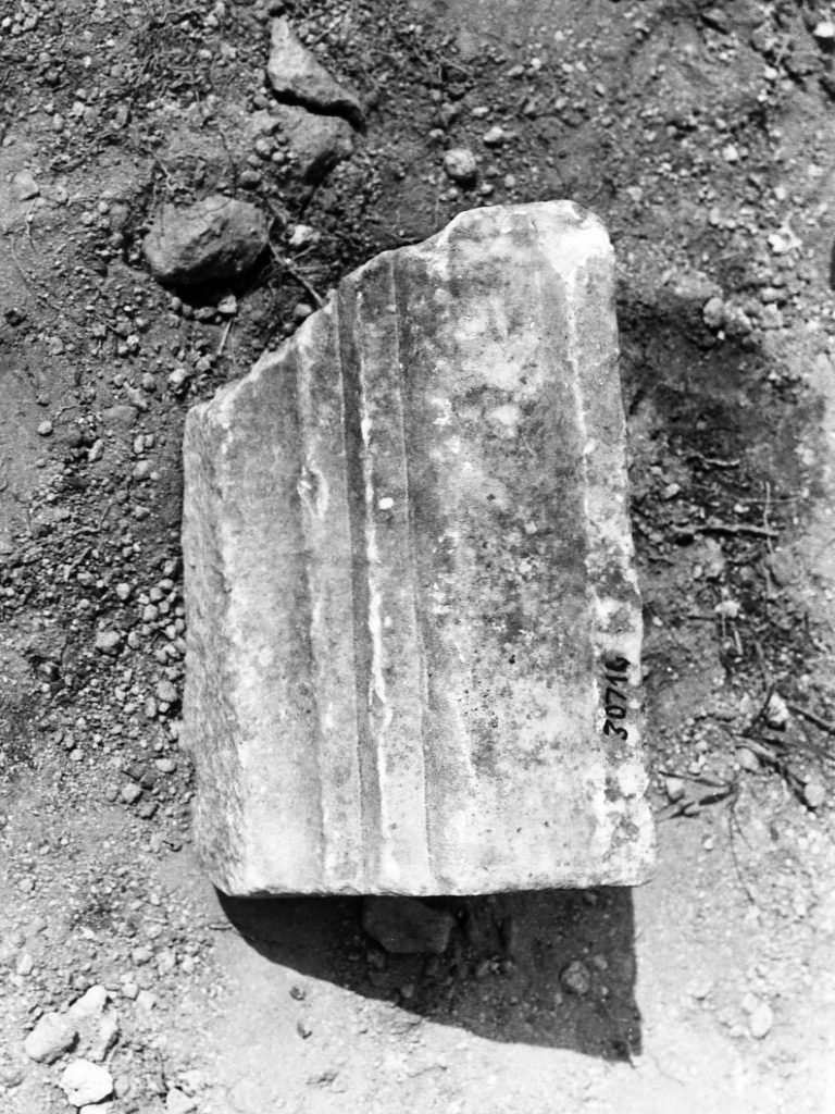 cornice (sec. II d.C)