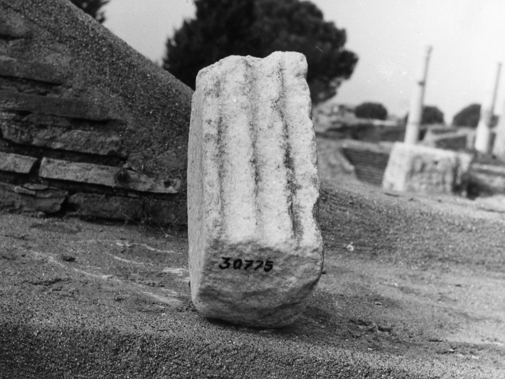 pilastrino (seconda metà sec. III d.C)