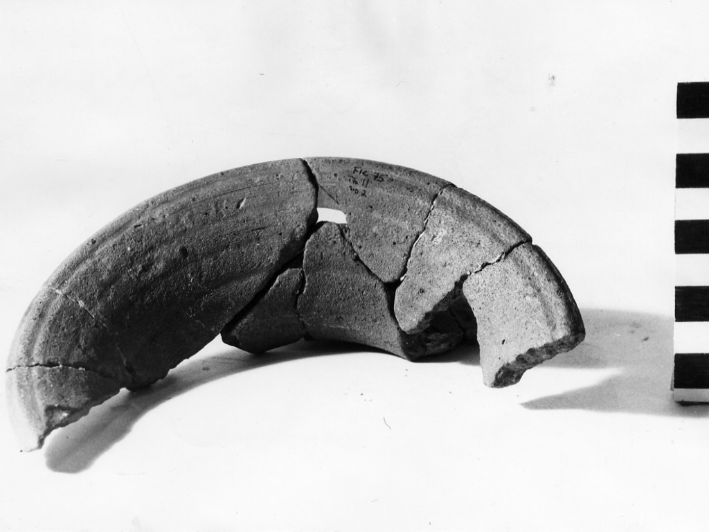 olla - periodo romano-laziale IV B (ultimo quarto sec. VII a.C)