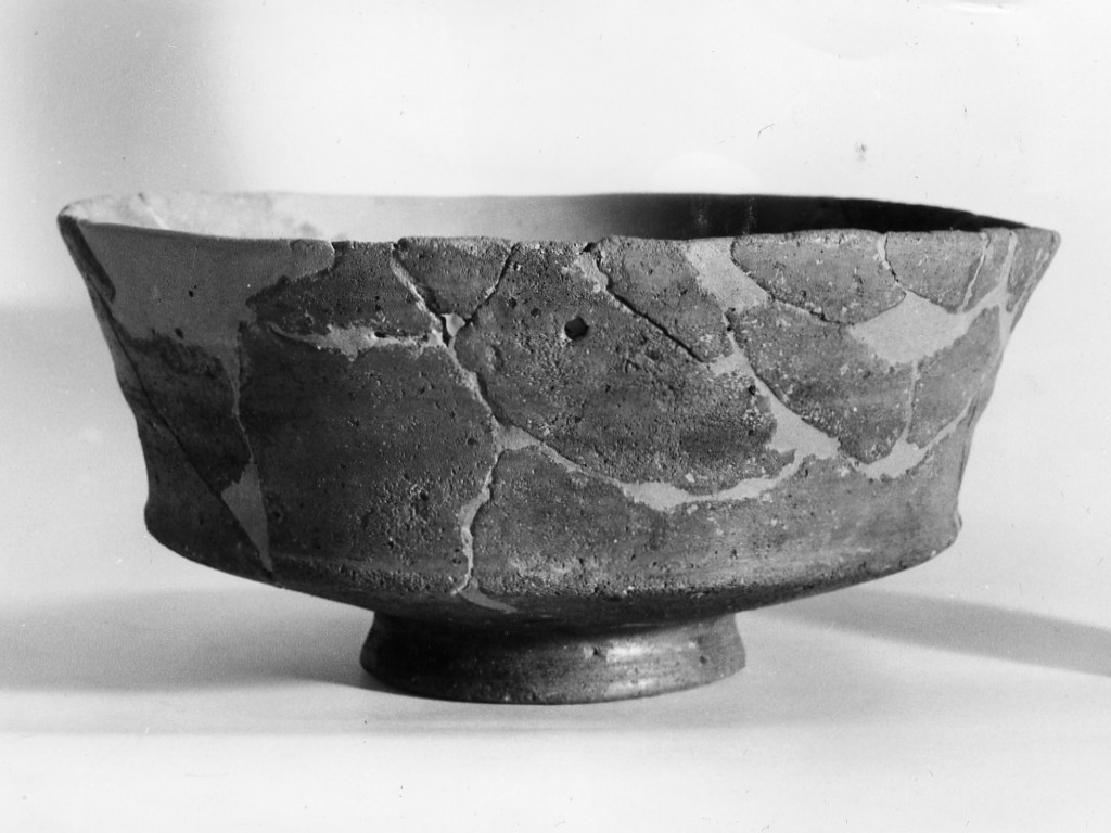 calice (seconda metà sec. IV a.C)