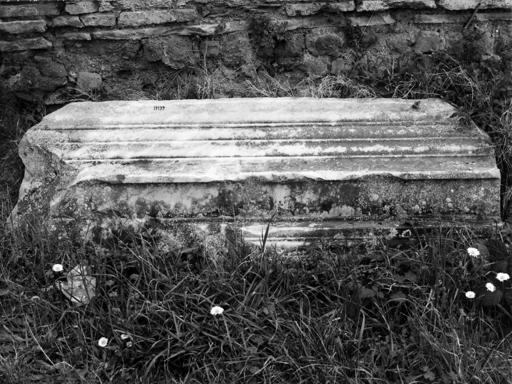 cornice (fine/ inizio secc. I d.C.-II d.C)