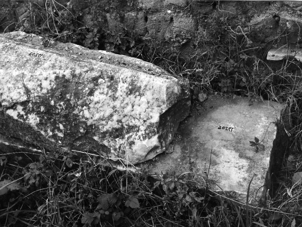 lastra di rivestimento (non determinabile)