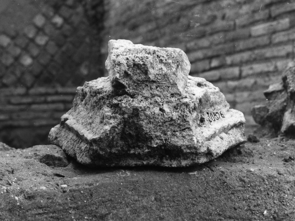 capitello corinzio (fine sec. II a.C)