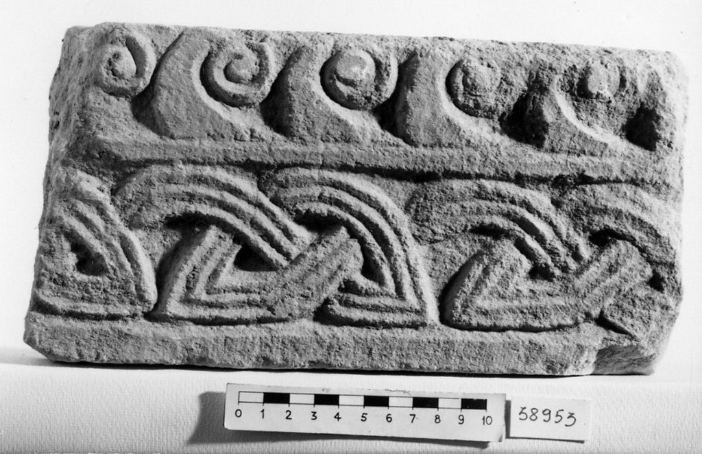 cornice (secc. VIII d.C.-IX d.C)