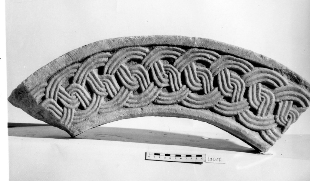 lastra (secc. VIII d.C.-IX d.C)