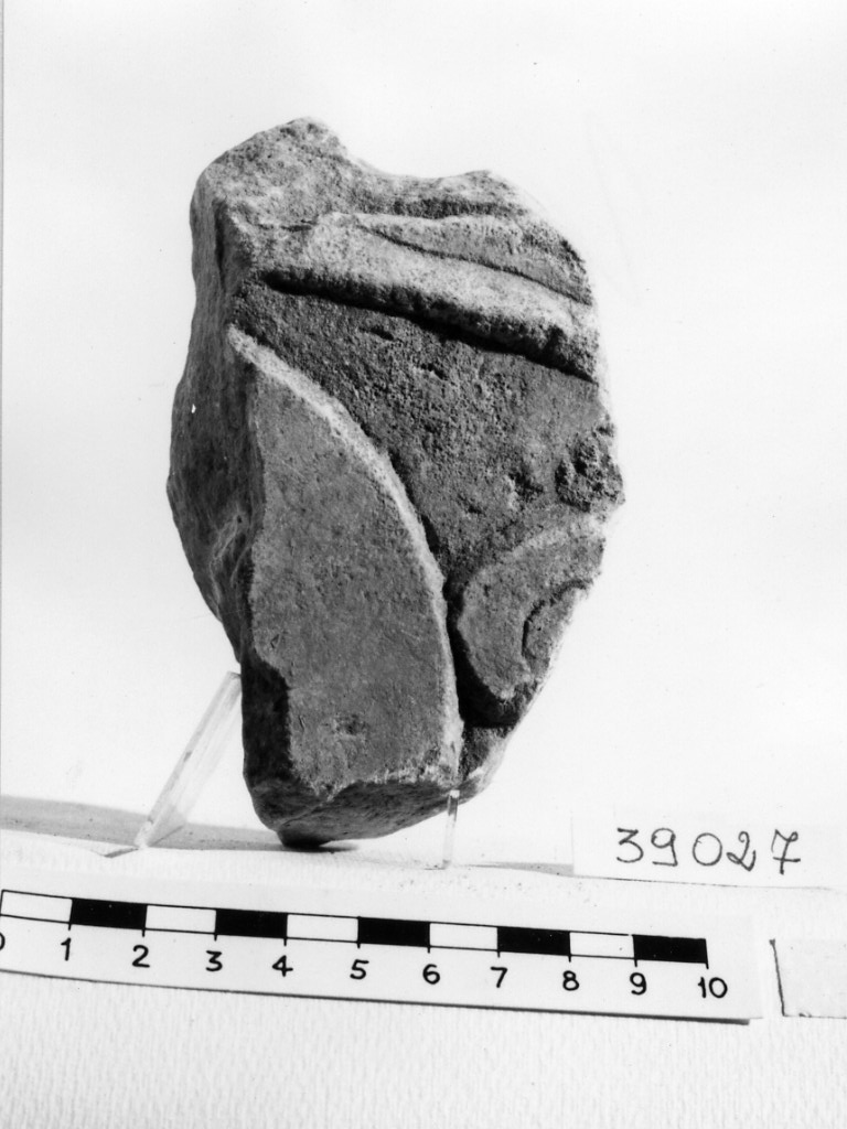 lastra (secc. VIII d.C.-IX d.C)